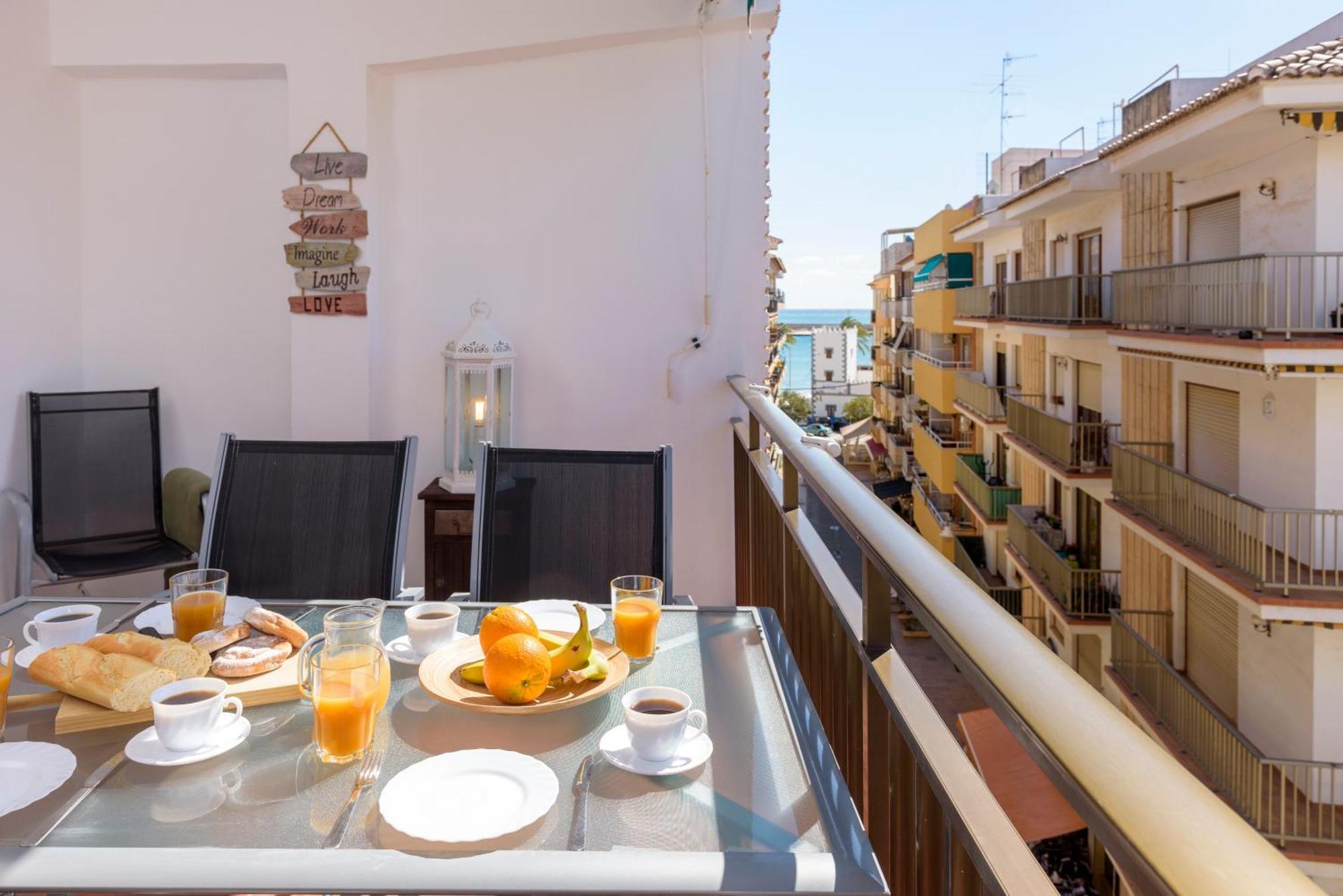 Port Perfection: Your Dream Apartment By The Beach Xabia Bagian luar foto