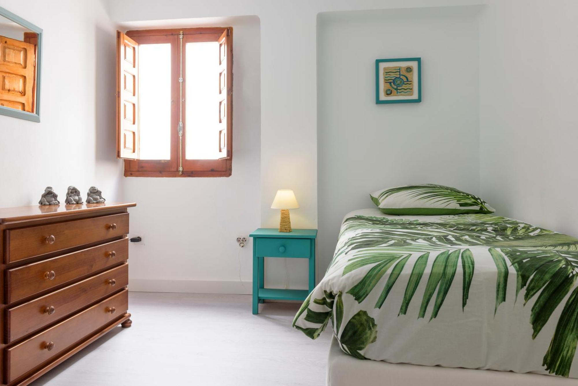 Port Perfection: Your Dream Apartment By The Beach Xabia Bagian luar foto